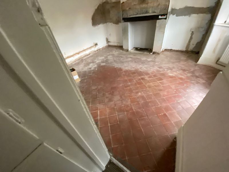 damp quarry tiled floor: Swipe To View More Images